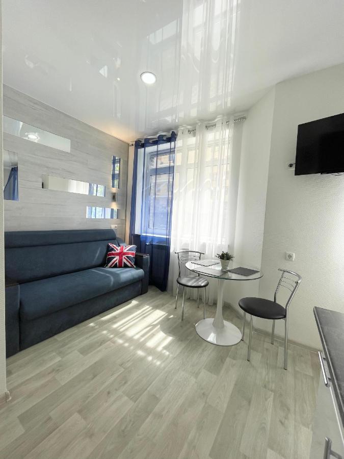London 51 Apartment